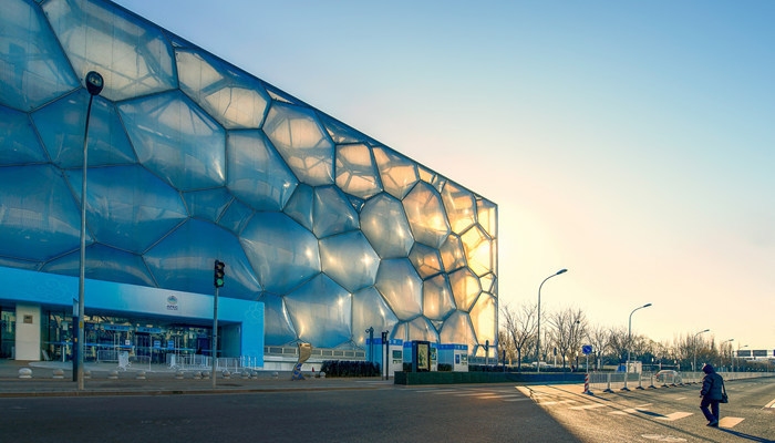 鋼結(jié)構(gòu)建筑的優(yōu)勢(shì)與挑戰(zhàn)，鋼結(jié)構(gòu)建筑，優(yōu)勢(shì)顯著，挑戰(zhàn)并存 行業(yè)新聞 第5張